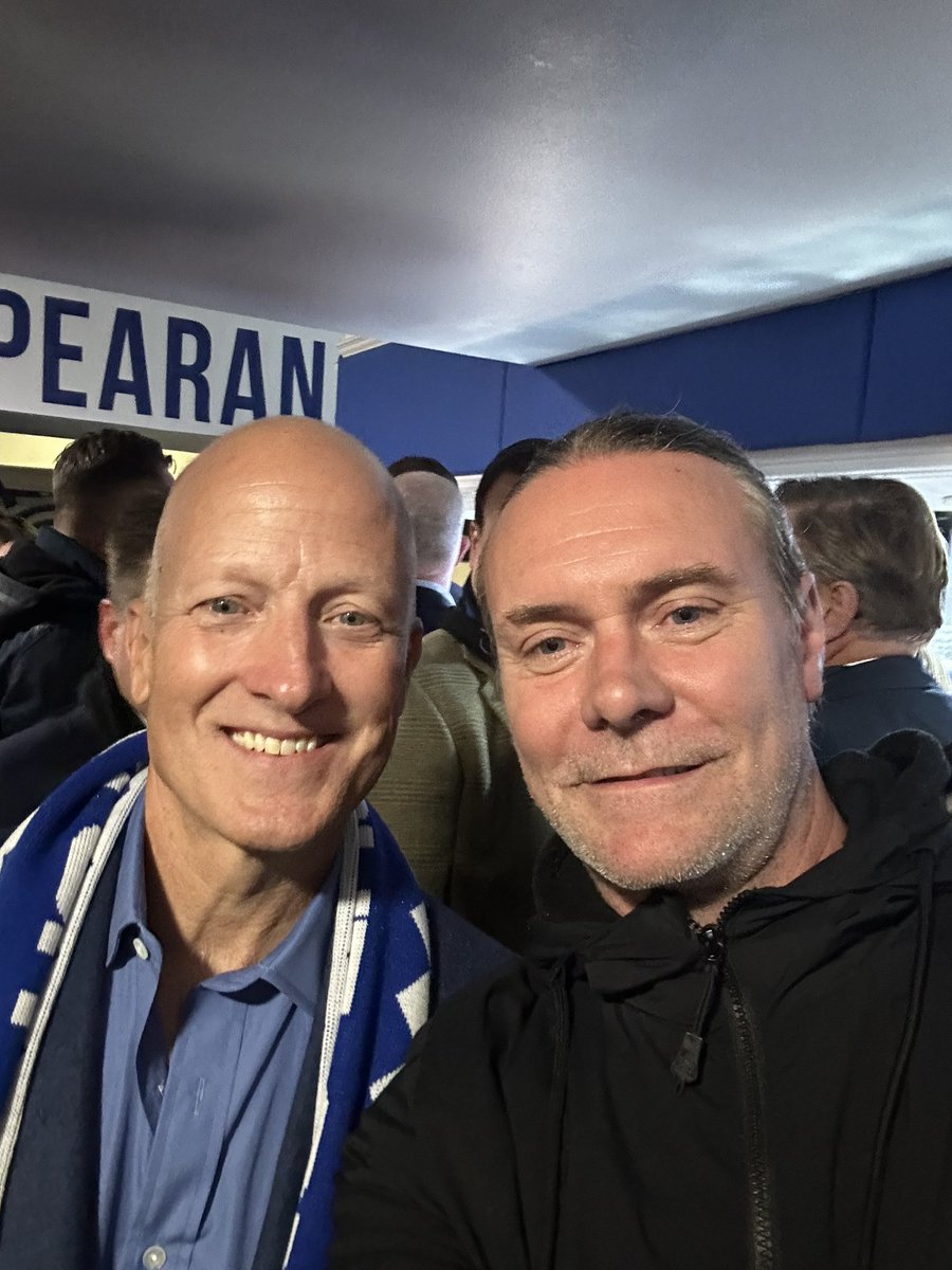 lee blue smith tweet media
