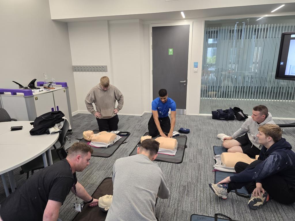 3rd year P&amp;D students learning CPR and De-Fib training today. Thanks to Martin from Friends of Forth Valley First Responders. #Painters