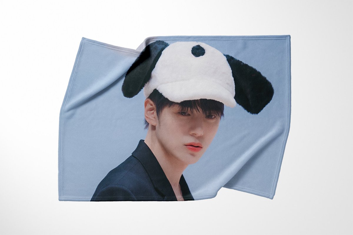 민혁이 제대 기념 #RT 이벤트
날이 추워져서 예전에 나눔했던 담요입니다
추첨으로 두분에게 보내드릴게요 🐶🐶

당첨자 8기인증 혹은 민혁 버블 구독 인증
받을거에요 ☺️

당발은 10월 3일 밤 민혁시 😍