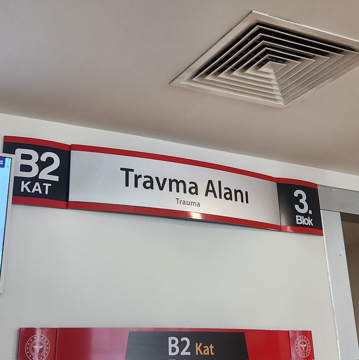 işte sana hep bahsettiğim yerler buralar jessica