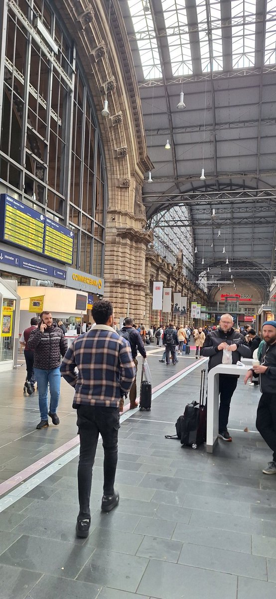 Gitarre3's tweet image. Wo bin ich?