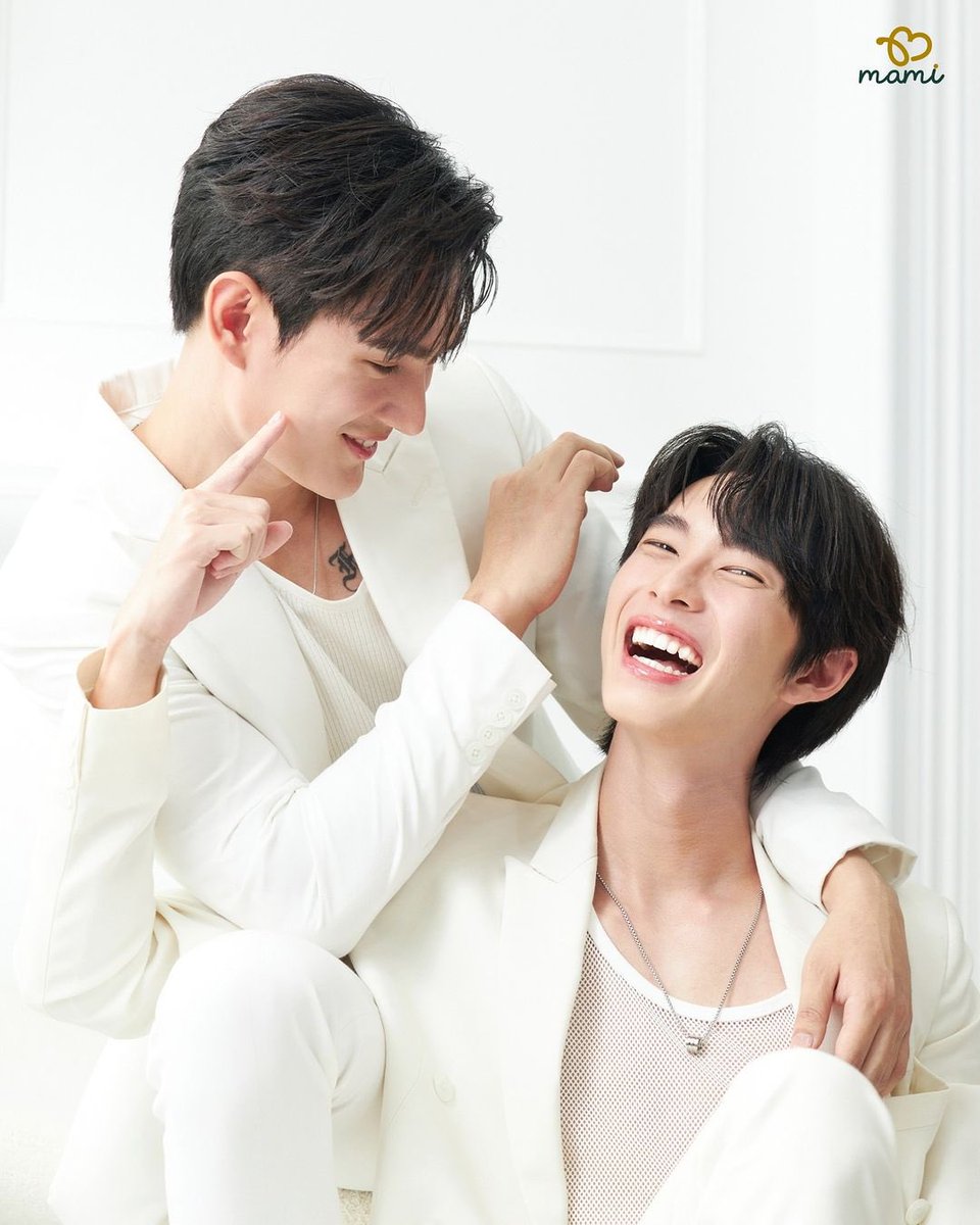 ppurpleur's tweet image. รูปจากมามิดีมากทุกรูปเลย 🥺🤍 พูห์พาเวลกับสีขาวดีมากสุดๆ แม่จิ้มแก้มเบบี๋ได้เหมือนหนูม้าย 💘

 ꒰୨ #ppoohkt #poohpavel #pavelphoom ୧꒱