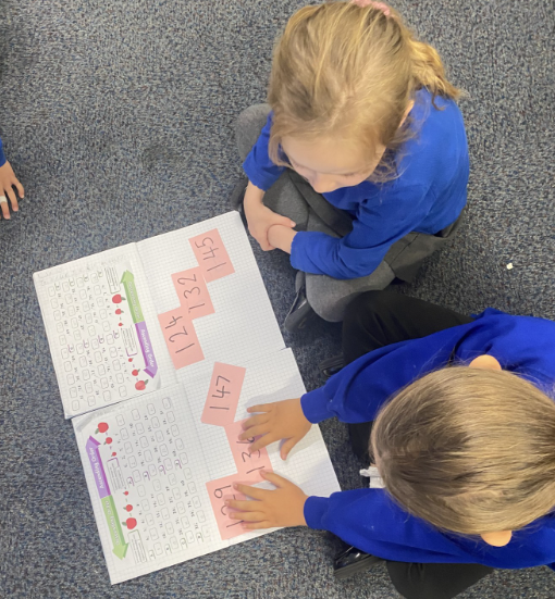 latimerprimary's tweet image. #3JK #LatimerMaths This week the children have been ordering 3 digit numbers - lots of reasoning to explain their answers!