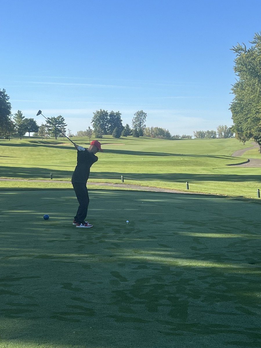 Huntley Boys Golf ⛳️ tweet media