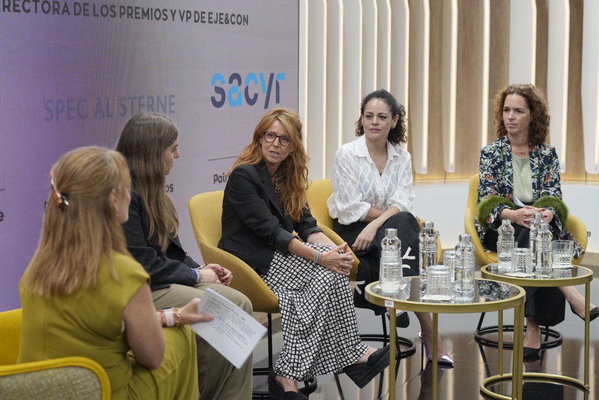 🗣️ Inspiradora mesa redonda del #TalentoSinGénero a la Generación Igualdad con <a href="/begotiscar/">Bego</a> junto a:

✅ Blanca Travesí de <a href="/U4IMPACT_/">U4IMPACT</a> 
✅ Julieta de Micheo de <a href="/EMTmadrid/">EMT Madrid</a> 
✅ Diana Bohórquez de <a href="/SpecialistsES/">Specialisterne España</a> 
✅ Patricia Martínez de <a href="/SomosSacyr/">Sacyr</a> 

#PremiosEJECON #Diversidad