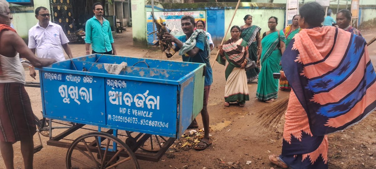 BDOSaraskana's tweet photo. CELEBRATION OF SWACHHATA HI SEVA 2024 AT SARASKANA BLOCK AND DIFFERENT GRAM PANCHAYAT.
@PRDeptOdisha 
@CMO_Odisha 
@PMOIndia 
@swachhbharat 
@DM_Mayurbhanj 
@ZP_Mayurbhanj 
#SBD2024 https://t.co/zqykiRjdqd
