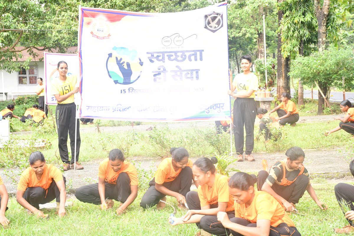 stcbsfnb's tweet image. &quot;Today, under the aegis of SWACHATAHISEVA campaign,STC BSF NB conducted SHRAMDAAN in and around STC campus as our committment to cleanliness and sustainability. Together, let’s build a cleaner, greener India for future generations! 🇮🇳&quot;