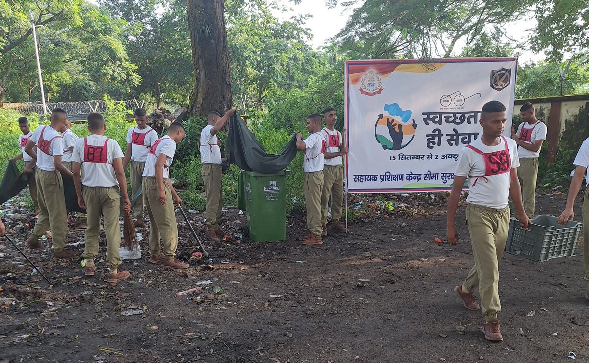 stcbsfnb's tweet image. &quot;Today, under the aegis of SWACHATAHISEVA campaign,STC BSF NB conducted SHRAMDAAN in and around STC campus as our committment to cleanliness and sustainability. Together, let’s build a cleaner, greener India for future generations! 🇮🇳&quot;