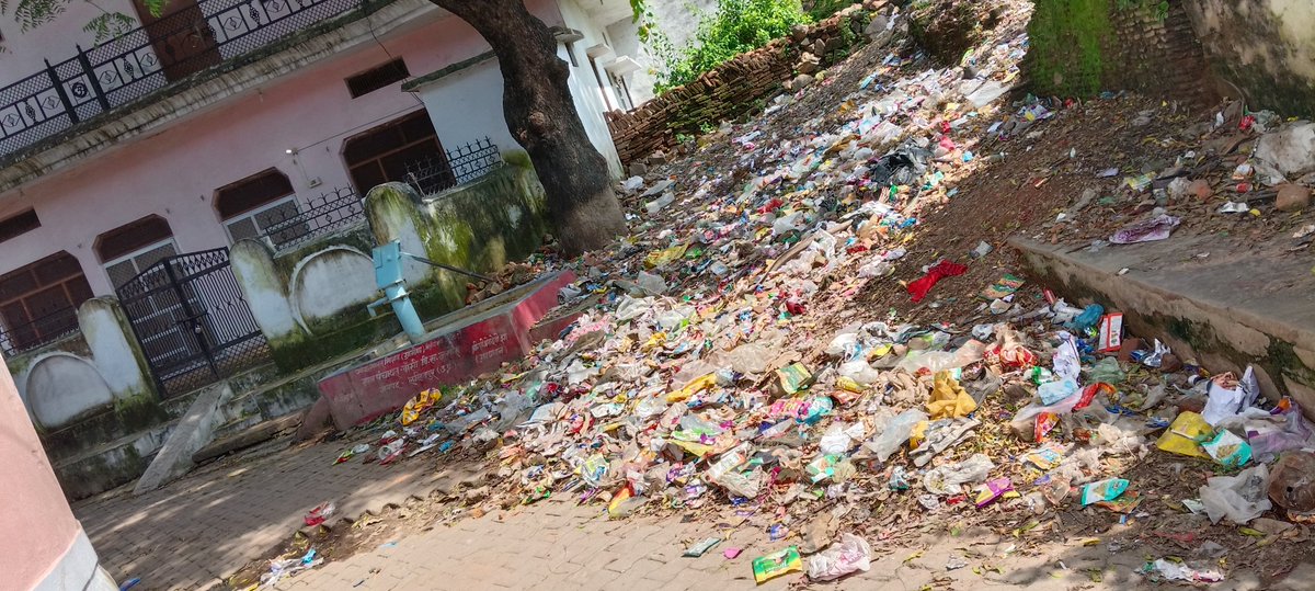 lucky76523's tweet photo. @AnandKumar31344 @BardiyaBansi @bstvlive @CMOfficeUP @DMLalitpur @myogioffice @UPGovt @MannuKori @Mannukori_1 @CdoLalitpur @DproLalitpur @brajeshpathakup @BJP4UP @news_rmf @Dr_Pankaj_Delhi @DyCMGoUP @sabhajt https://t.co/jh1XGNZRm7