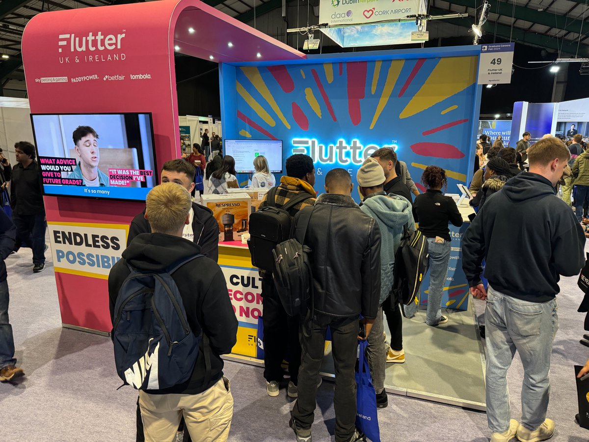 Symbiosis_UK's tweet image. This stand is always a winner for #flutterentertainment at the @gradireland Careers Fair with queues of visitors stretching round the hall! Have a great show guys.
#exhibitionstandbuilders #exhibitionstanddesign