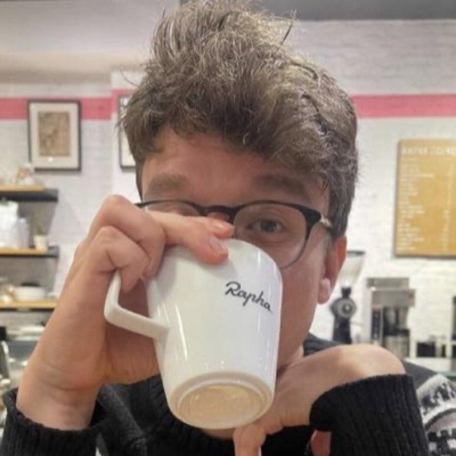 Followthe_Click's tweet image. It’s a Living Room kind of day