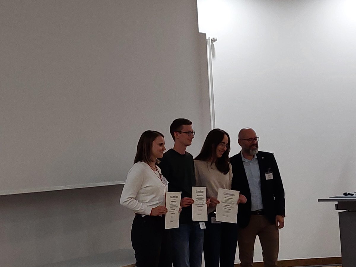 GDCh_BioChem's tweet image. Congratulations to the winners of the poster prizes of #GDChBioChem2024 #Biochemistry2024, Suzanne Willems (Daniel Rauh lab), Jonas Schöning (@RentmeisterLab) and Siska Führer (Herbert Waldmann lab and @GerschLab).