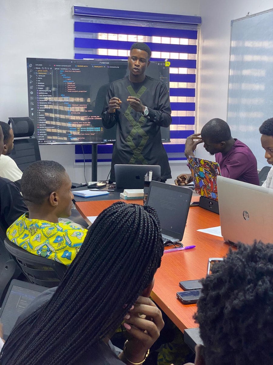 cyclobold's tweet image. At Cyclobold Tech, we bring the classroom to life!
Immerse yourself in hands-on learning with real-time support from industry experts.

Your tech journey starts here. 🚀📚

#CycloboldTech #ClassroomExperience #TechTraining #FutureLeaders #ridewithcyclobold #techschool #Iran #opay