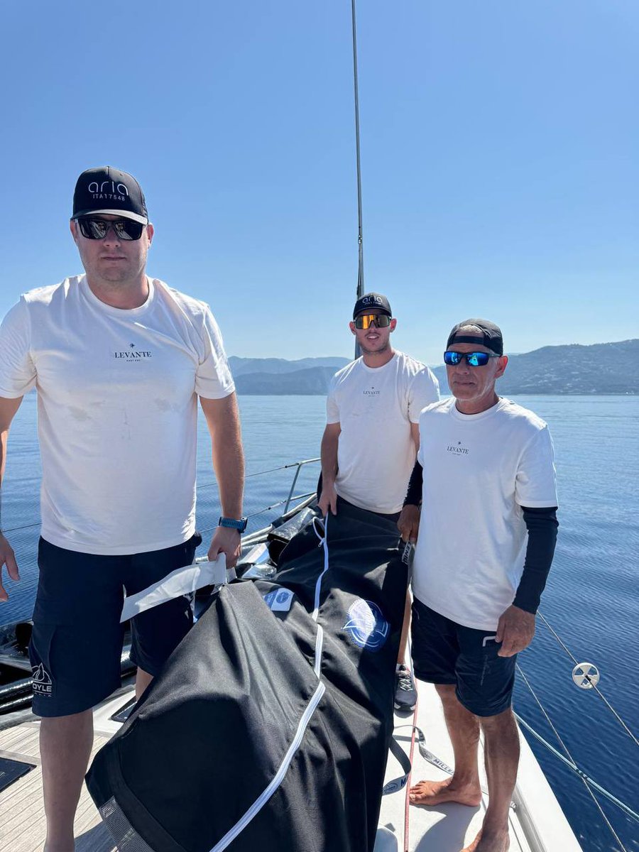 Crewmates, check out the SailingDAO team aboard the ARIA III - the bad boy that competed in the regatta in Sicily! ⛵️🇮🇹

P.S. This is where admins usually post from 😂