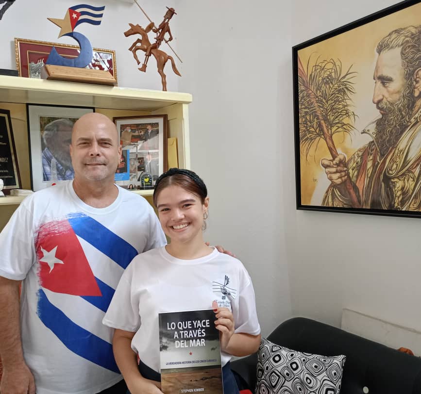 GHNordelo5's tweet image. Nos visita en los #CDRCuba la Secretaria Nacional de la Enseñanza Artística de la #FEEMdeCuba, María Eduarda Jorge Torres. Conversamos sobre el proyecto &apos;Activarte&apos; en nuestras comunidades y otras maneras de estrechar lazos entre ambas organizaciones. #Cuba #SomosDelBarrio