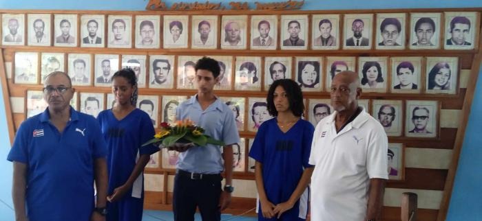 El 6 de octubre de 1976 un  estallido en pleno vuelo de un avión de cubana segó la vida de 73 personas. <a href="/geiacuba/">Grupo Empresarial de la Industria Alimentaria</a> <a href="/minalcuba/">Ministerio de la Industria Alimentaria de Cuba</a>