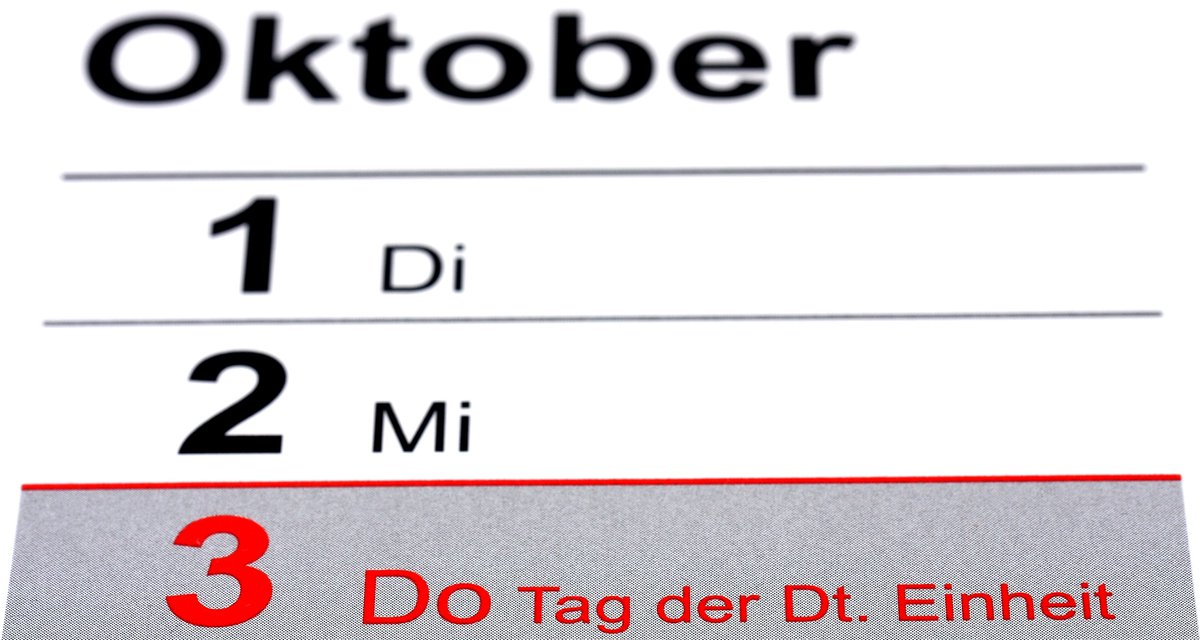 UB Marburg (@unibib_mr) on Twitter photo Die <a href="/UniBib_MR/">UB Marburg</a> <a href="/Uni_MR/">Philipps-Universität</a> bleibt am #TagderDeutschenEinheit, dem 03.10.2024, geschlossen.
Die Zentrale Medizinische Bibliothek ist an dem Tag von 14:00 bis 20:00 Uhr geöffnet.
uni-marburg.de/Qh3ua2
Foto: Colourbox Die <a href="/UniBib_MR/">UB Marburg</a> <a href="/Uni_MR/">Philipps-Universität</a> bleibt am #TagderDeutschenEinheit, dem 03.10.2024, geschlossen.
Die Zentrale Medizinische Bibliothek ist an dem Tag von 14:00 bis 20:00 Uhr geöffnet.
uni-marburg.de/Qh3ua2
Foto: Colourbox