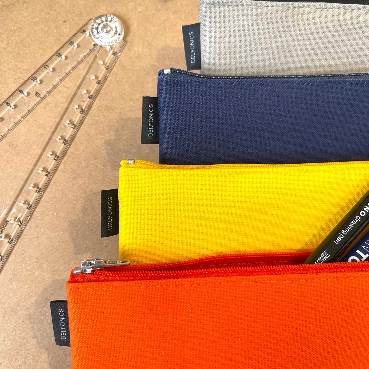 Delfonics📚📝
Delfonics, a visionary stationery brand established in 1987, is dedicated to creating "stationery that fuels your creativity" and serves as "an entrance to culture." Our Flat Pencil Case redefines everyday essentials with its sleek, minimalist design.
#swaygallery