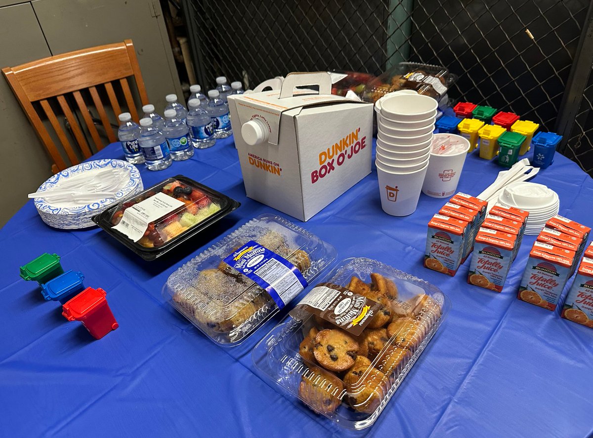 Torrie Rumph-Hurd (@fms_ftpschools) on Twitter photo Happy Custodian Appreciation Day. We have the best team ever. Thank you for ALL you do for our HSC family. You are appreciated today and everyday!! Enjoy the Treats <a href="/WNews_FTPS/">WNews_FTPSchools</a> Happy Custodian Appreciation Day. We have the best team ever. Thank you for ALL you do for our HSC family. You are appreciated today and everyday!! Enjoy the Treats <a href="/WNews_FTPS/">WNews_FTPSchools</a>