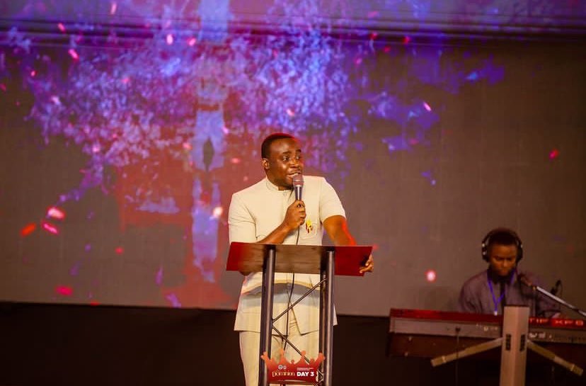 rccgyayaglobal's tweet photo. The first plenary session of today was led by Pastor Daniel Olawande on ‘Dominion through Intense Prayers and Intercessions’.
Pastor Daniel Olawande @pdanielolawande reminded us that man was created to dominate, as stated in Genesis 1:26, but we lost this dominion through sin… https://t.co/Cj56OOStr3