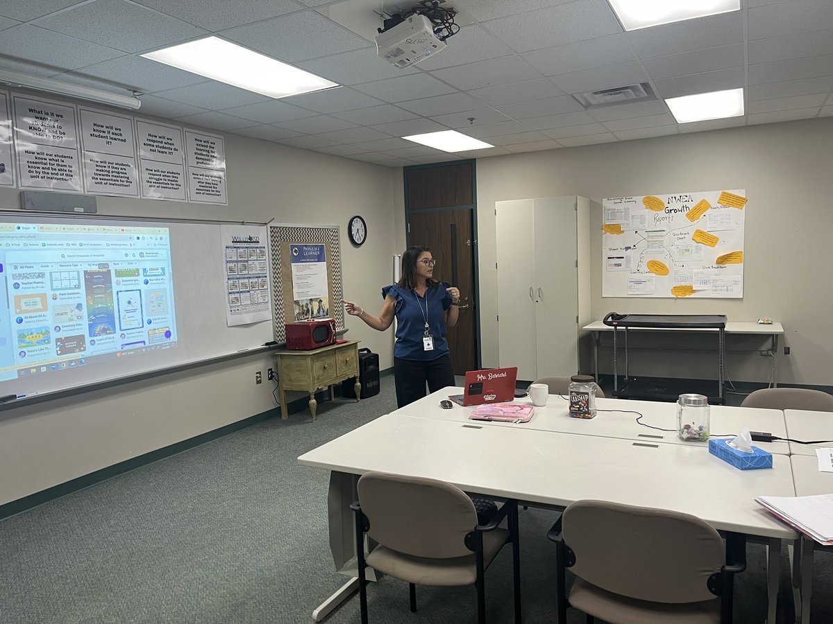 Early morning T3 training: AI Tools for the classroom.
<a href="/WillisSchools/">Willis ISD</a> 
<a href="/iCoachBarnard/">Renee Barnard</a>