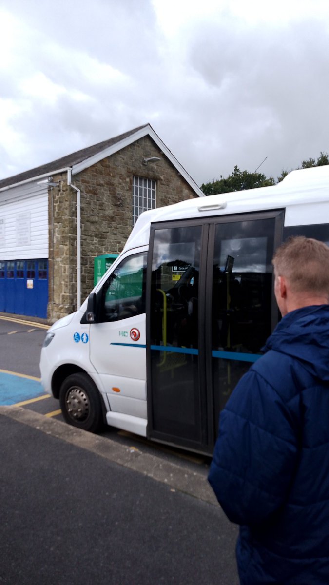 ATFCpodcast's tweet photo. The no. 52 bus outside Yeovil Junction for context 🫠 https://t.co/PEEVt4AJ8R