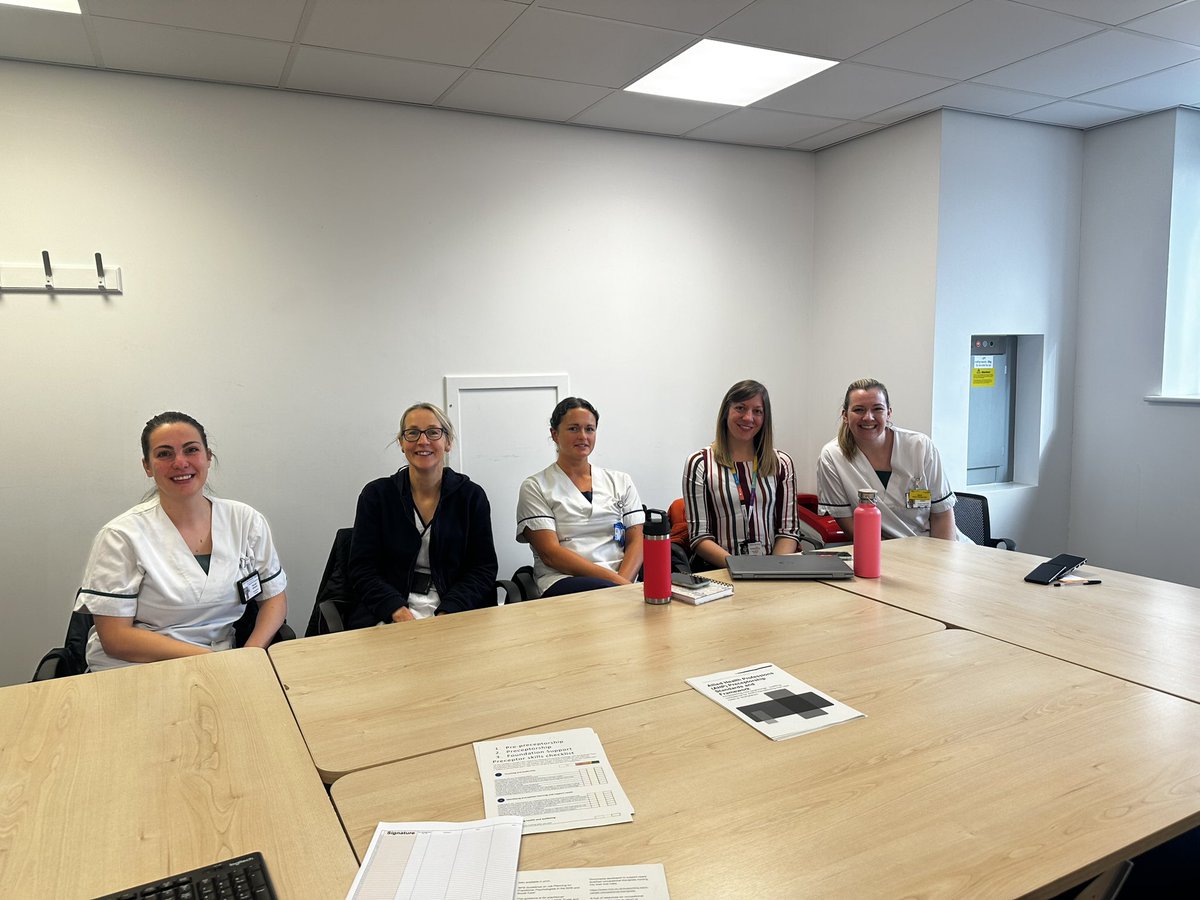 Preceptor Training this morning with our lovely Occupational Therapists and Physiotherapists over at Low Grange.

Such a lovely and engaging session, always great to have contribution and discussion☺️

#AHPpreceptorship #AHPPreceptors #southtees