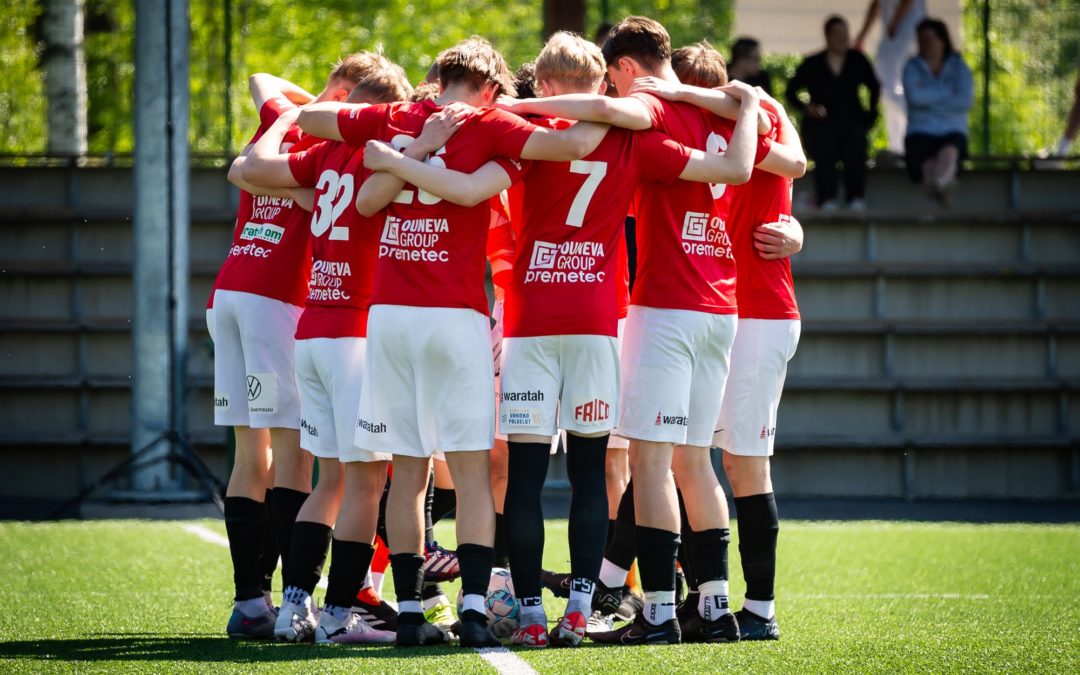 KOLMOSEEN❗  🔴⚪⚫

JIPPO-j PunaMusta nousee hienon kauden päätteeksi Kolmoseen! 🔝👏🏼 Lue lisää kaudesta linkin takaa:

jippo.fi/jippo-j-punamu…

📷 <a href="/fotomik/">Mikko Kalavainen</a> #jippo #ykkösliiga #asennepunaisella