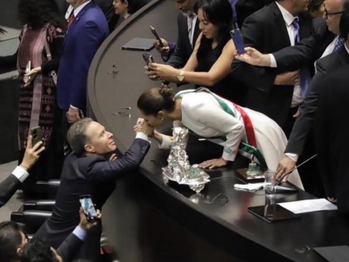 MEUF55's tweet image. Pero muchos la guardamos.
Hoy habemus foto … 🤪