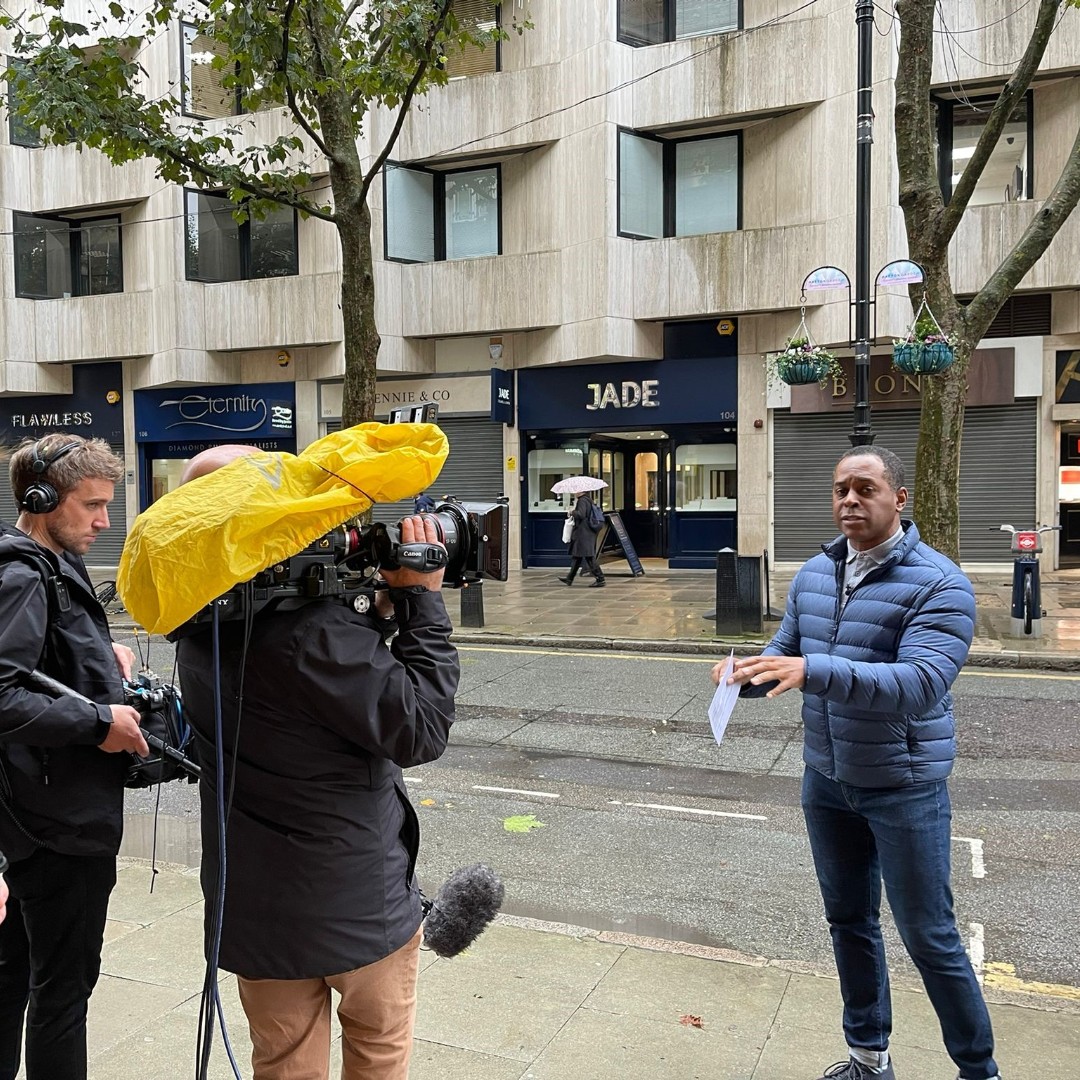 Hatton Garden BID (@hattongdn) on Twitter photo Did you spot Hatton Garden on ITV earlier this week?! 📺✨
We were thrilled to have <a href="/andipeters/">Andi Peters</a> drop by to showcase some of our incredible jewellers. Our Chair, <a href="/Alex_Jan_London/">Alexander Jan</a>, made a guest appearance, to highlight London’s iconic jewellery quarter! 💍 Did you spot Hatton Garden on ITV earlier this week?! 📺✨
We were thrilled to have <a href="/andipeters/">Andi Peters</a> drop by to showcase some of our incredible jewellers. Our Chair, <a href="/Alex_Jan_London/">Alexander Jan</a>, made a guest appearance, to highlight London’s iconic jewellery quarter! 💍