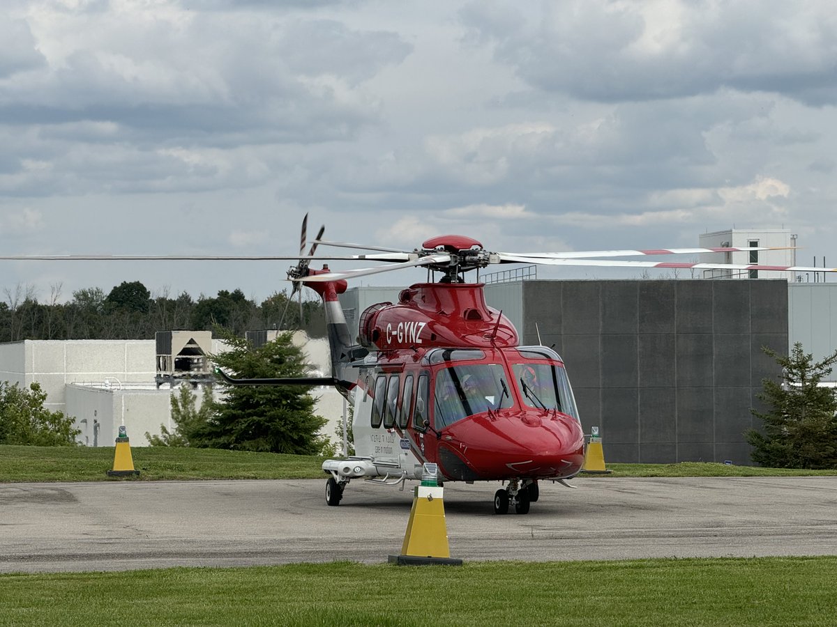 Ornge's tweet image. Taking patient care to new heights with a helipad at @YorkParamedics HQ! 🚁This new addition will allow for faster, safer, and more efficient transport for those who need it most.

📷 Tim B.