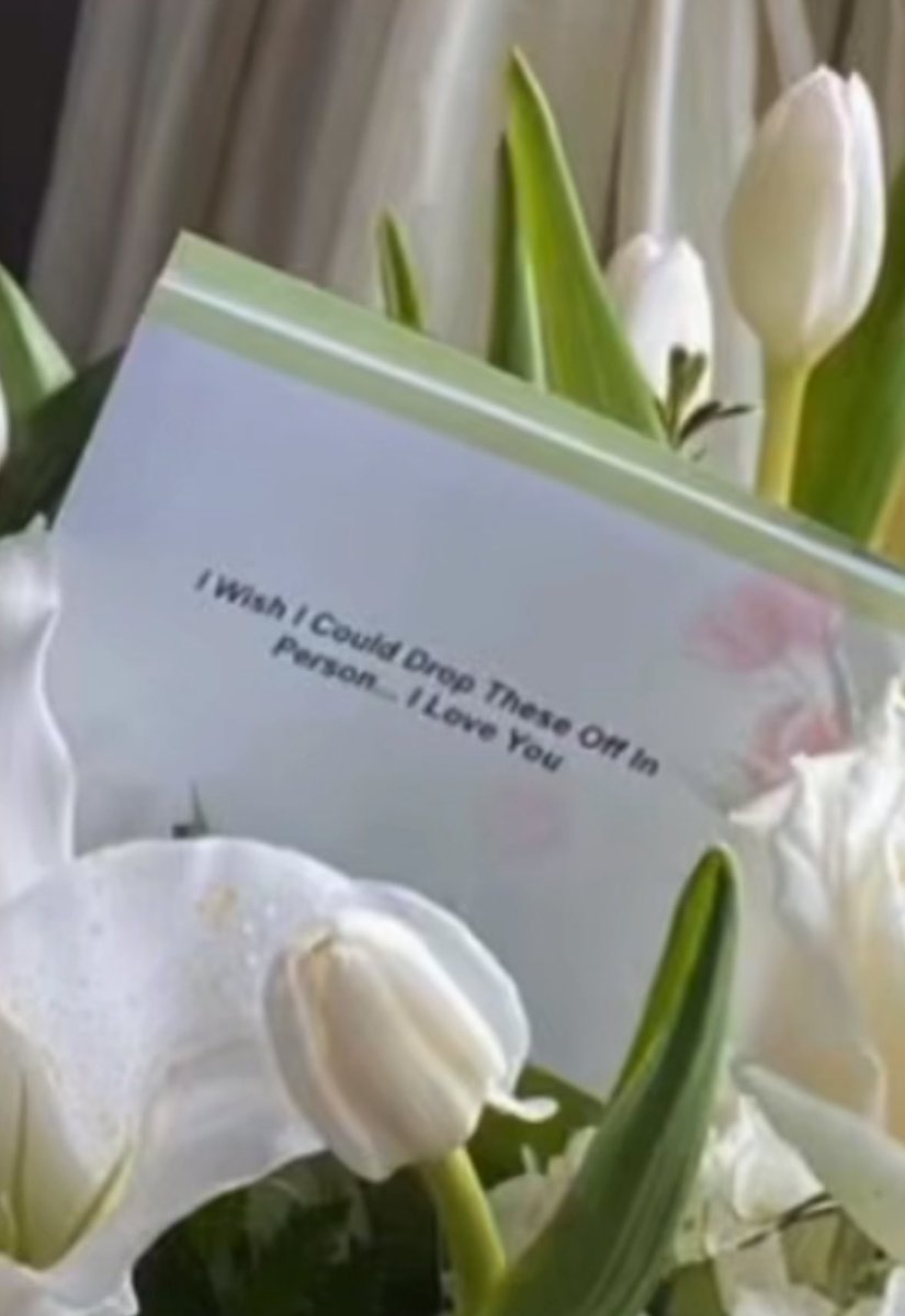 good morning just thinking about the notes alex albon leaves in bouquets for lily