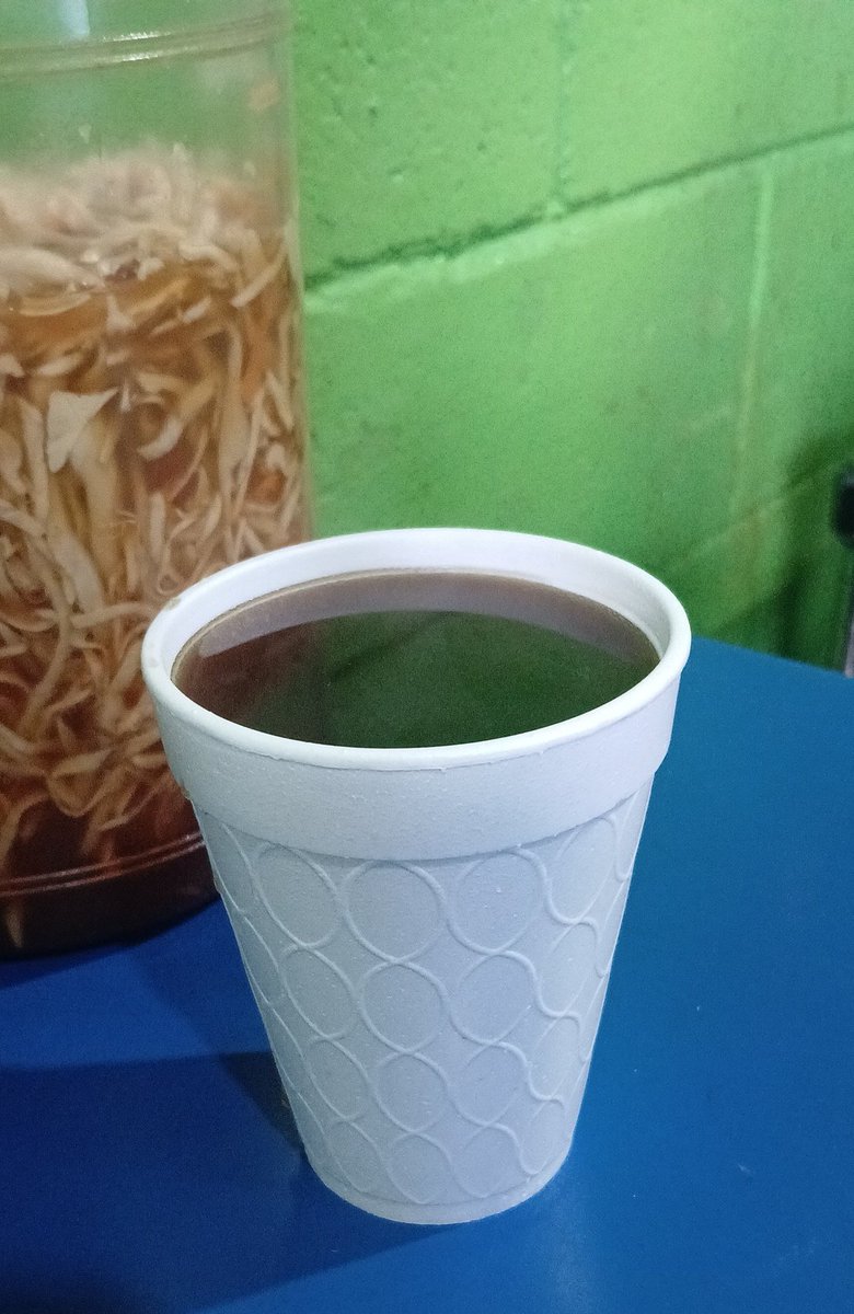 RonaldRod06's tweet image. Nada de Starbucks 
Mejor un rico café de la pupuseria acá en ciudad delgado 😋☕️