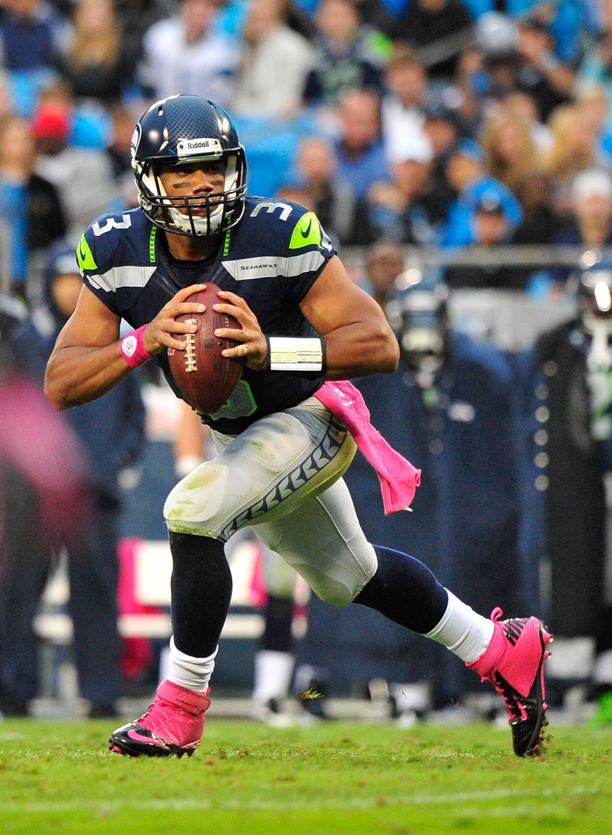 NFL_DovKleiman's tweet photo. Pink October was one of the best eras of football.

Bring it back. https://t.co/E5bVblvhlw