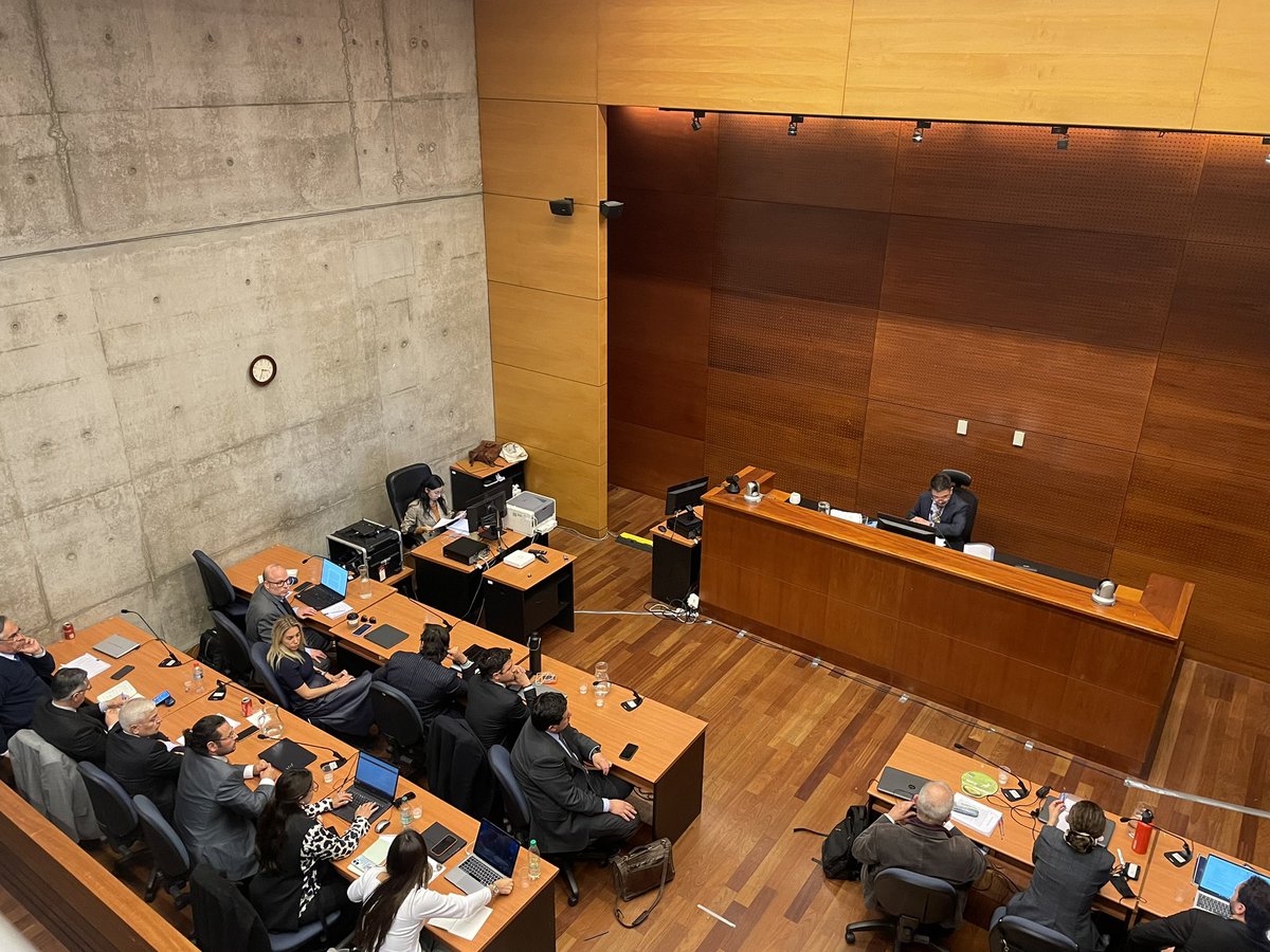 Martín Ortiz Vásquez (@martin_ortizz) on Twitter photo El próximo lunes 14 de octubre se continuará con la audiencia de formalización en contra de los tres generales (r) Yáñez, Rozas y Olate. En esa oportunidad se discutirían las medidas cautelares El próximo lunes 14 de octubre se continuará con la audiencia de formalización en contra de los tres generales (r) Yáñez, Rozas y Olate. En esa oportunidad se discutirían las medidas cautelares