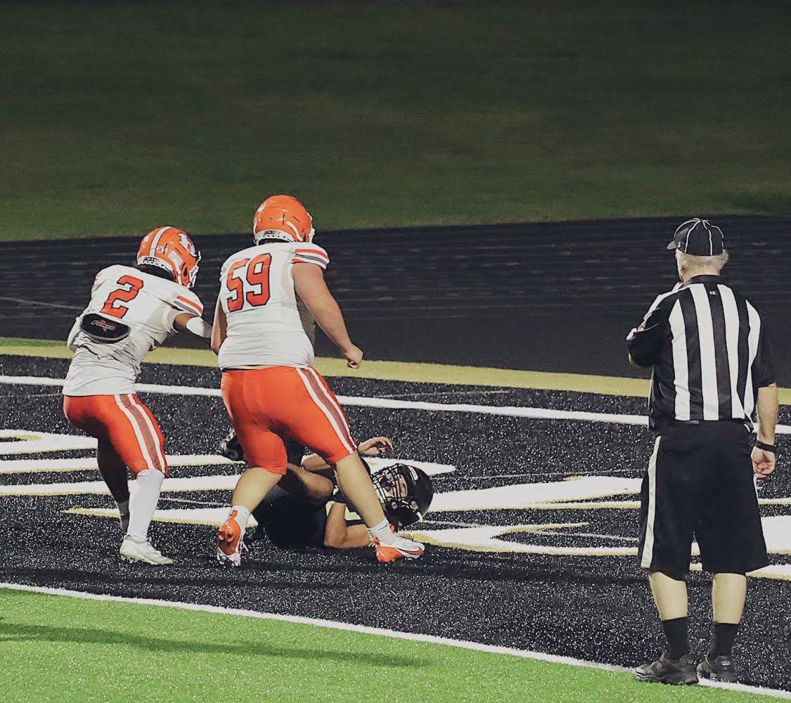 madmum59's tweet photo. A few key blocks from last game .Vs Royse City! 47-7 W

@CoachBrooks22 
#JFND 
#OLINE https://t.co/waCtXAugZ2