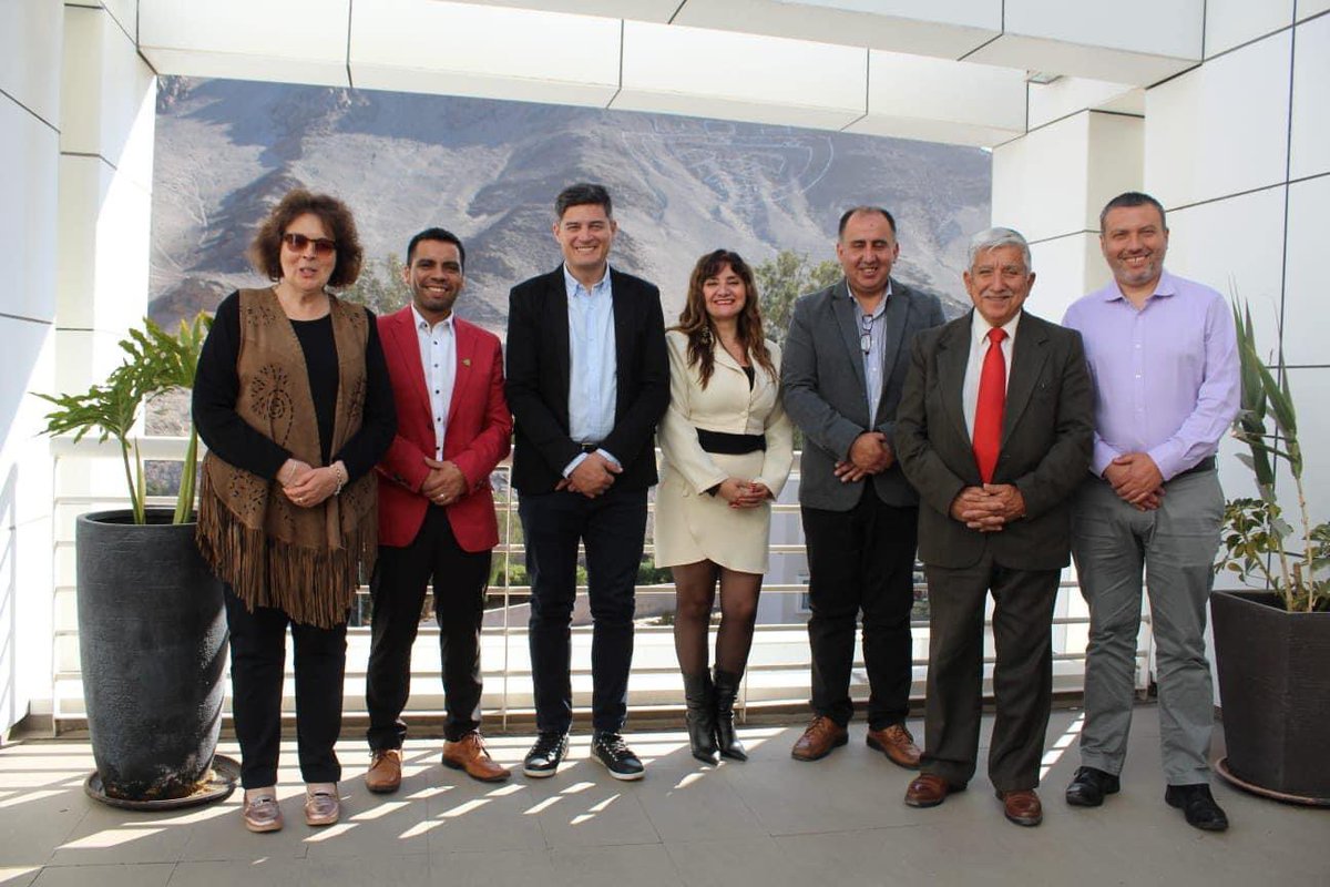 El Dato:

El secretario de políticas socio educativas <a href="/DuilioMadera/">Duilio Madera</a> en representación de <a href="/GobDeLaRioja/">Gobierno de La Rioja</a> en las olimpiadas de matemáticas Atacalar 2024