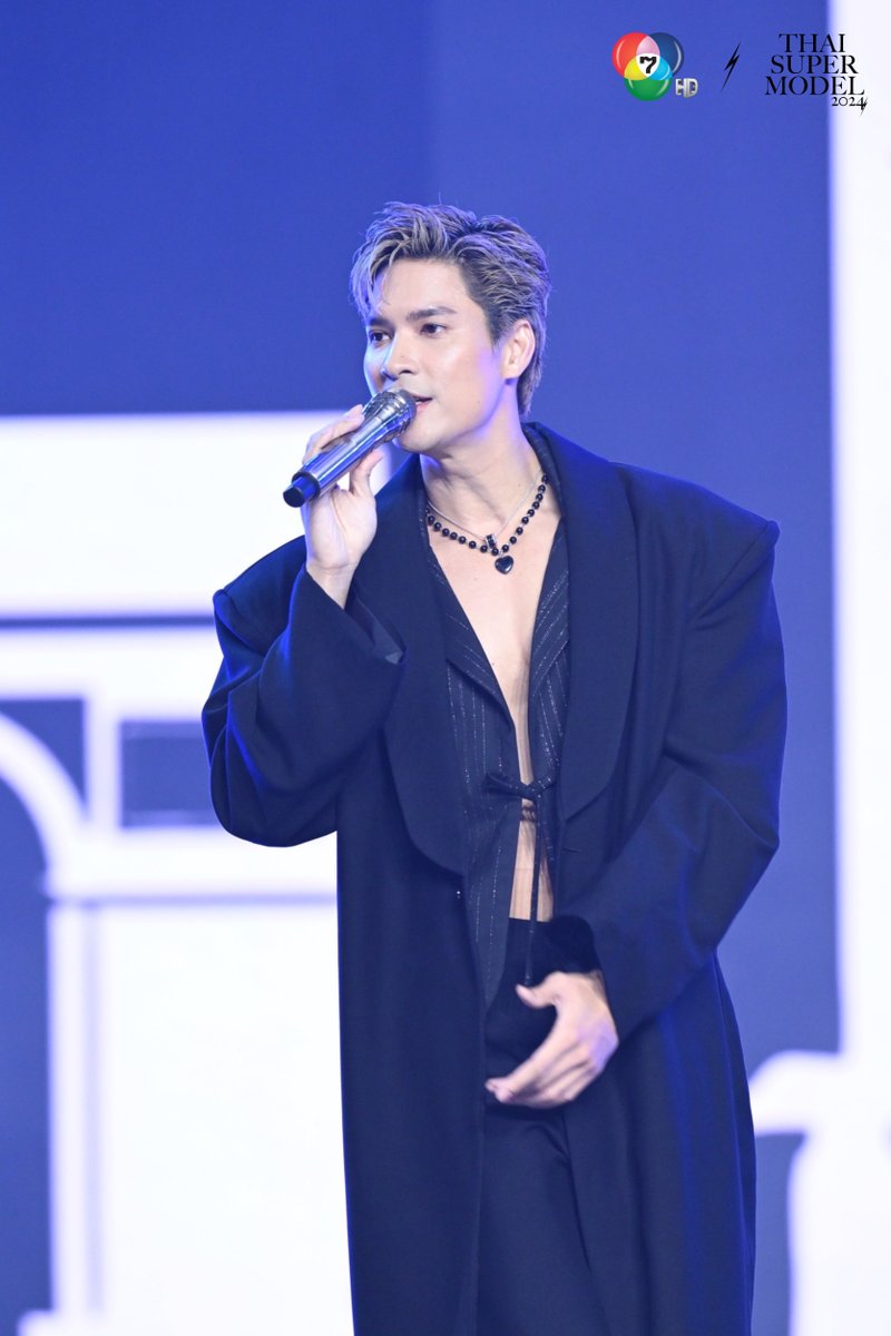 tsmch7's tweet photo. ✨🎤โชว์สุดพิเศษจาก #ไมค์ภัทรเดช ที่ตั้งใจเต็มที่เพื่อมอบความสุขให้ผู้ชมและผู้เข้าประกวดทุกคนบนเวที THAI SUPERMODEL 2024 #TSM2024Final ที่ TRUE ICON HALL ชั้น 7 ICONSIAM 
.
📍ติดตามความเคลื่อนไหวการประกวด THAI SUPERMODEL 2024 ได้ที่ : https://t.co/JV7nKCmKFm https://t.co/3tNxWOUiGR