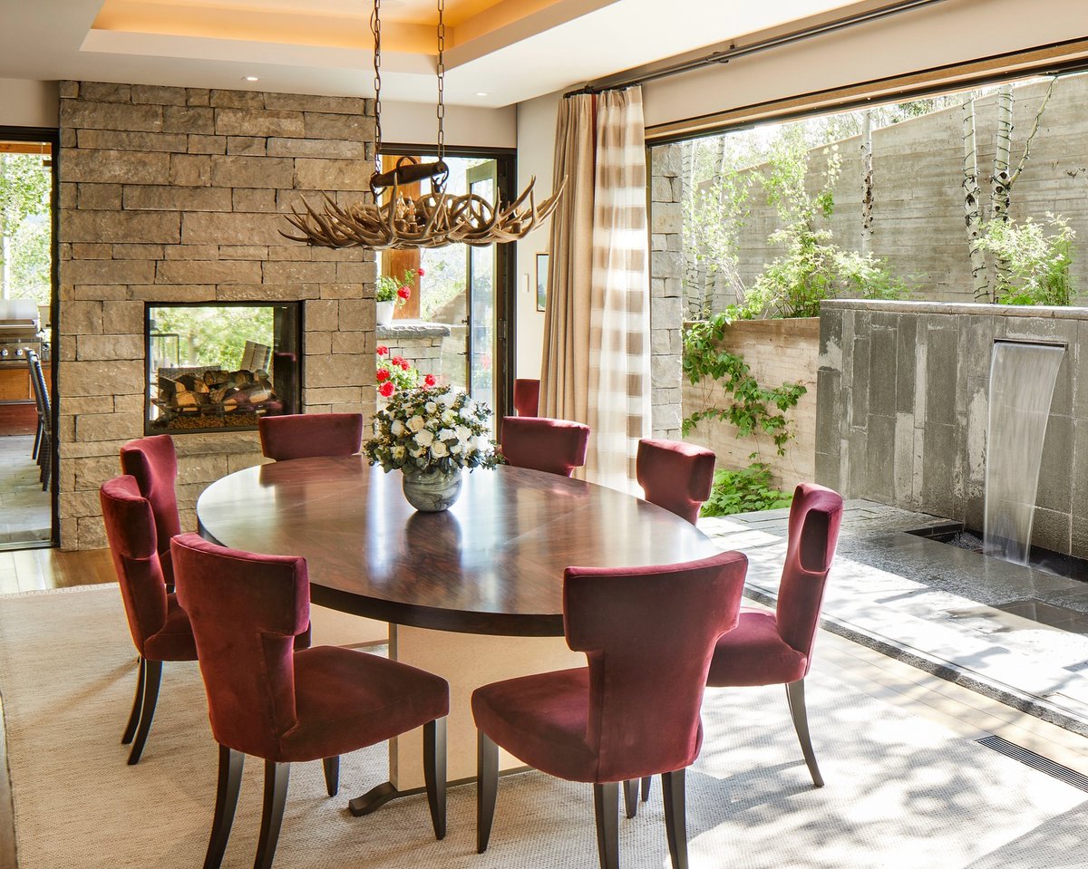 DouglasElliman's tweet photo. $42M Slope-Side Aspen Escape ⛷️

Listed by Riley Warwick at #DouglasElliman.

Learn more here: https://t.co/APGXPGTjhB

#EllimanColorado #TheNextMoveIsYours
#ColoradoRealEstate #LuxuryRealEstate #LuxuryListings #AspenColorado https://t.co/xHdxtzaBlK