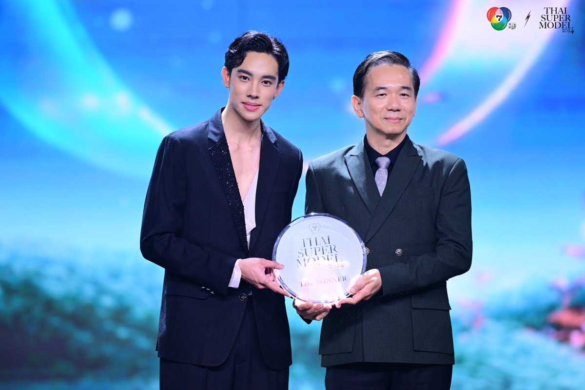 tsmch7's tweet photo. 👏ขอแสดงความยินดีกับ TSM27 ดีแลนด์ เดโชชัย ธิติอภิธาน ผู้ได้รับตำแหน่ง  THAI SUPERMODEL MALE 2024  
.
📍ติดตามความเคลื่อนไหวการประกวด THAI SUPERMODEL 2024 ได้ที่ : https://t.co/JV7nKCmKFm
.
#ThaiSuperModel2024 #ThaiSup #TSM2024 #Ch7HDEntertainment #Ch7HD #TSM2024 #TSM2024Final https://t.co/bW7yG0MLPJ