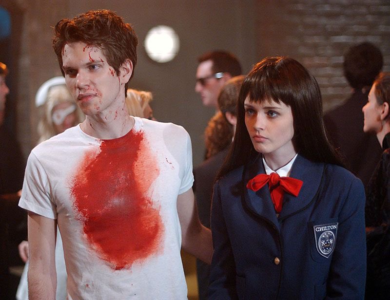 skinstrash's tweet photo. thinking about the time in gilmore girls when rory gilmore went to a tarantino themed party https://t.co/j1SSNbI0BO