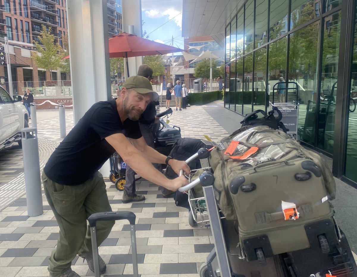 LauraSullivaNPR's tweet image. This can only mean one thing - time to shoot a @frontlinepbs film
@TimGrucza
#ashevilleflooding #NorthCarolinaFlood