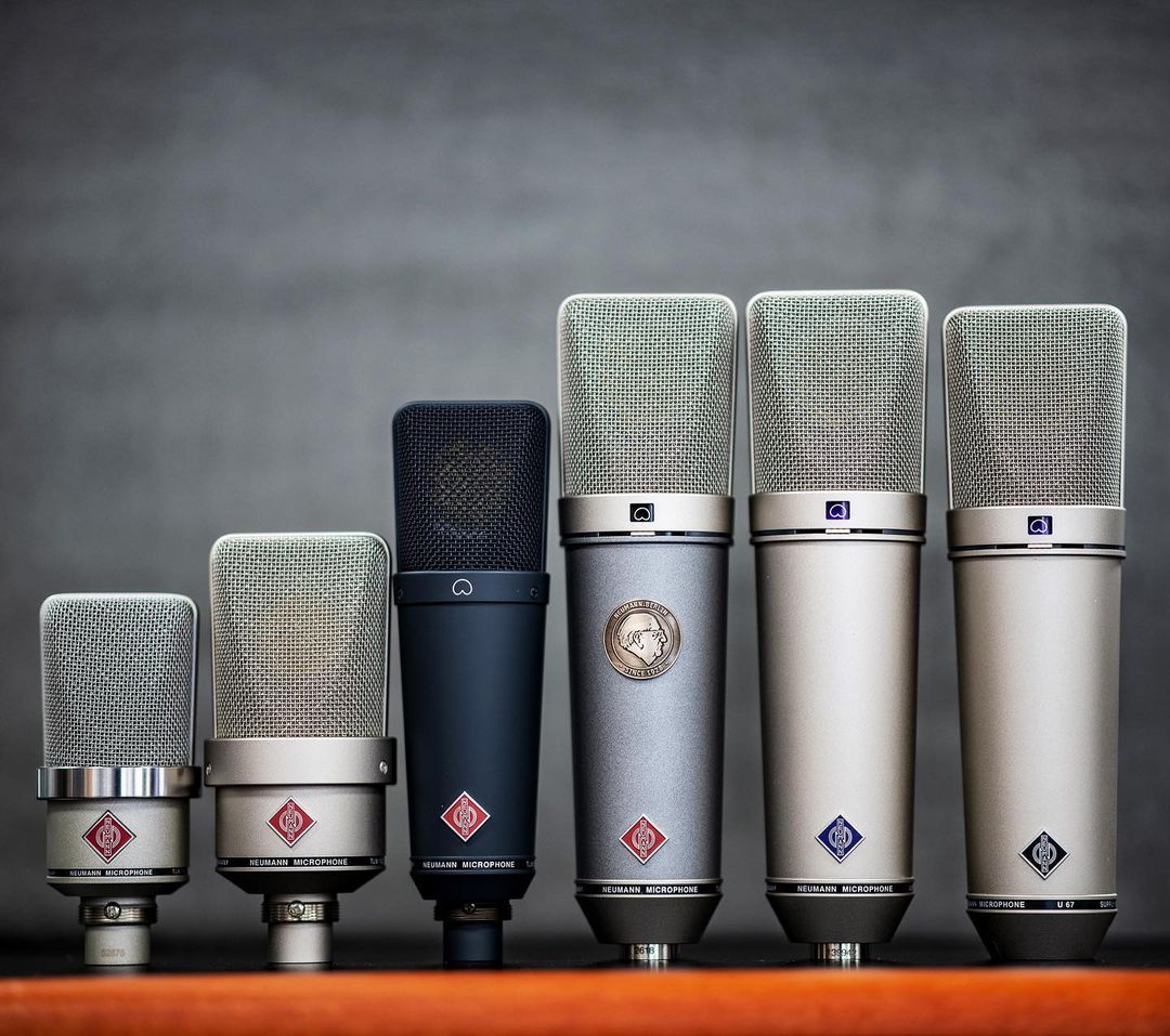 natemixing's tweet photo. If you could get ANY vocal chain for free, from microphone to interface, how it would look? https://t.co/c83XCyHndx