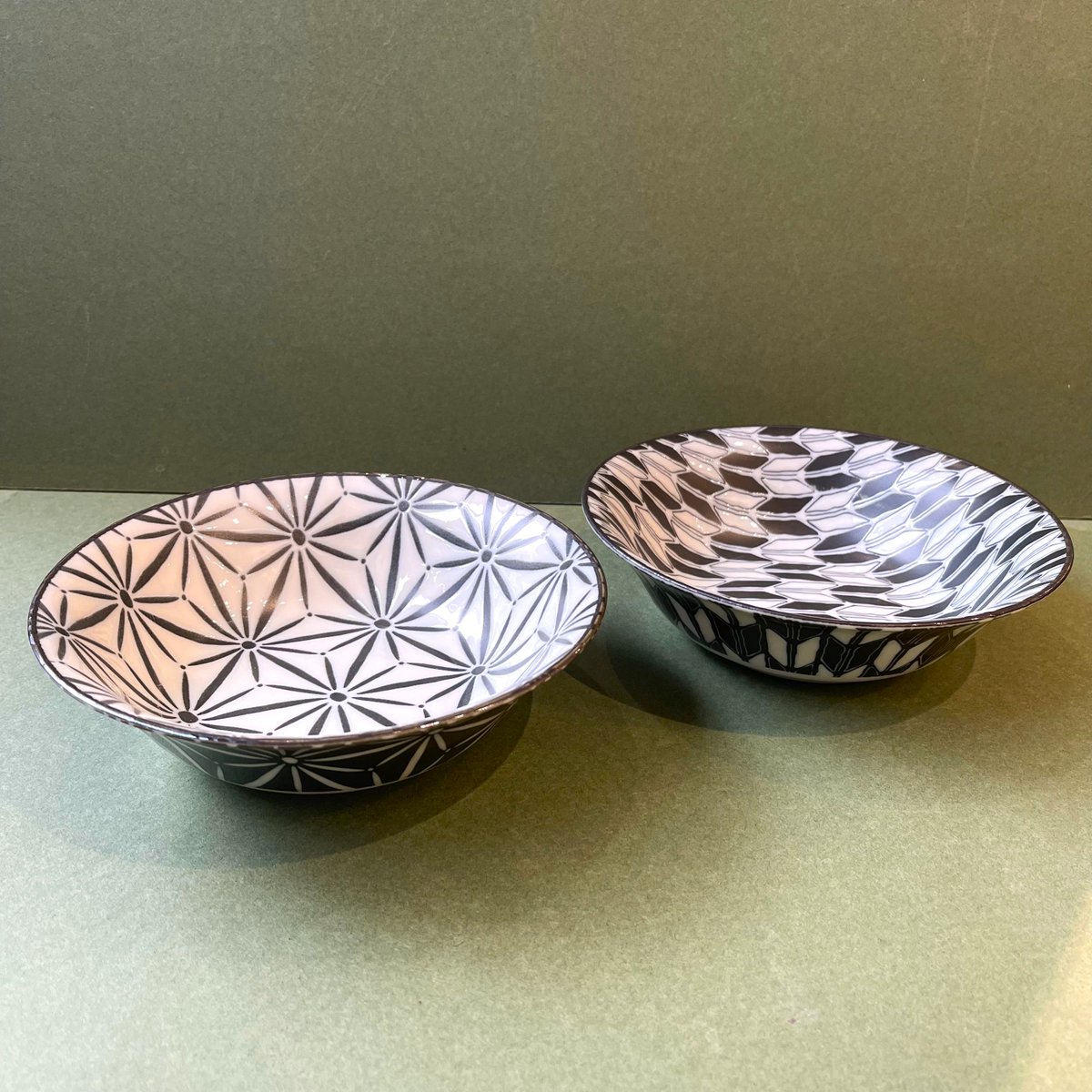 Elevate Your Dining Experience with Our Elegant Komon Pattern Plates and Bowls!

Discover our luxurious collection of plates and bowls, each featuring unique and sophisticated Komon patterns✨
#swaygallery #swaygallerylondon