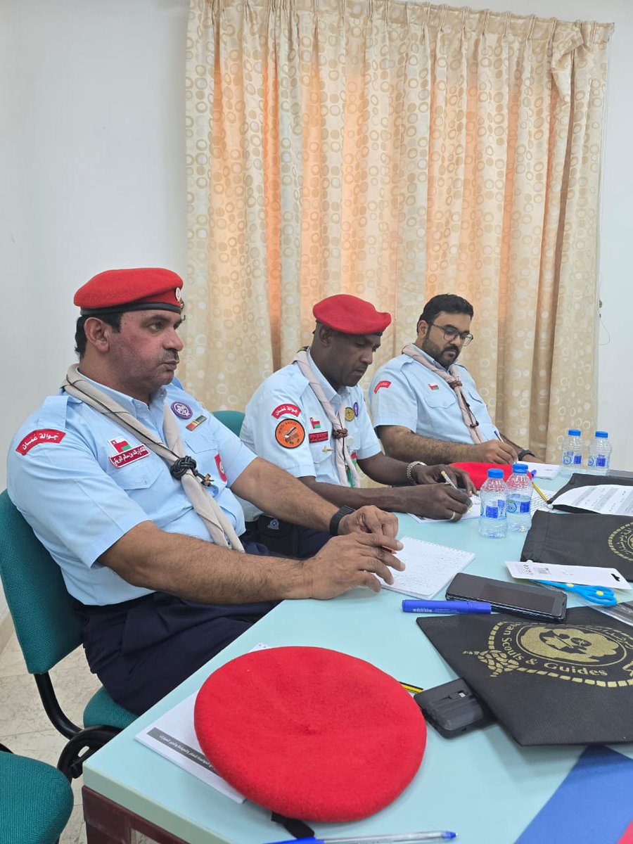 صور من مشاركة القائد.. راشد البريكي قائد عشيرة جوالة نادي صحم في البرنامج التدريبي. لتنمية قدرات المتدربين والذي انطلق صباح هذا اليوم الأربعاء ٢اكتوبر ٢٠٢٤ م
بمركز التدريب الكشفي بالسيب..
اختتمت الورشة مساء هذا اليوم.. وسط برامج تدريبية متنوعة وورش عملية..