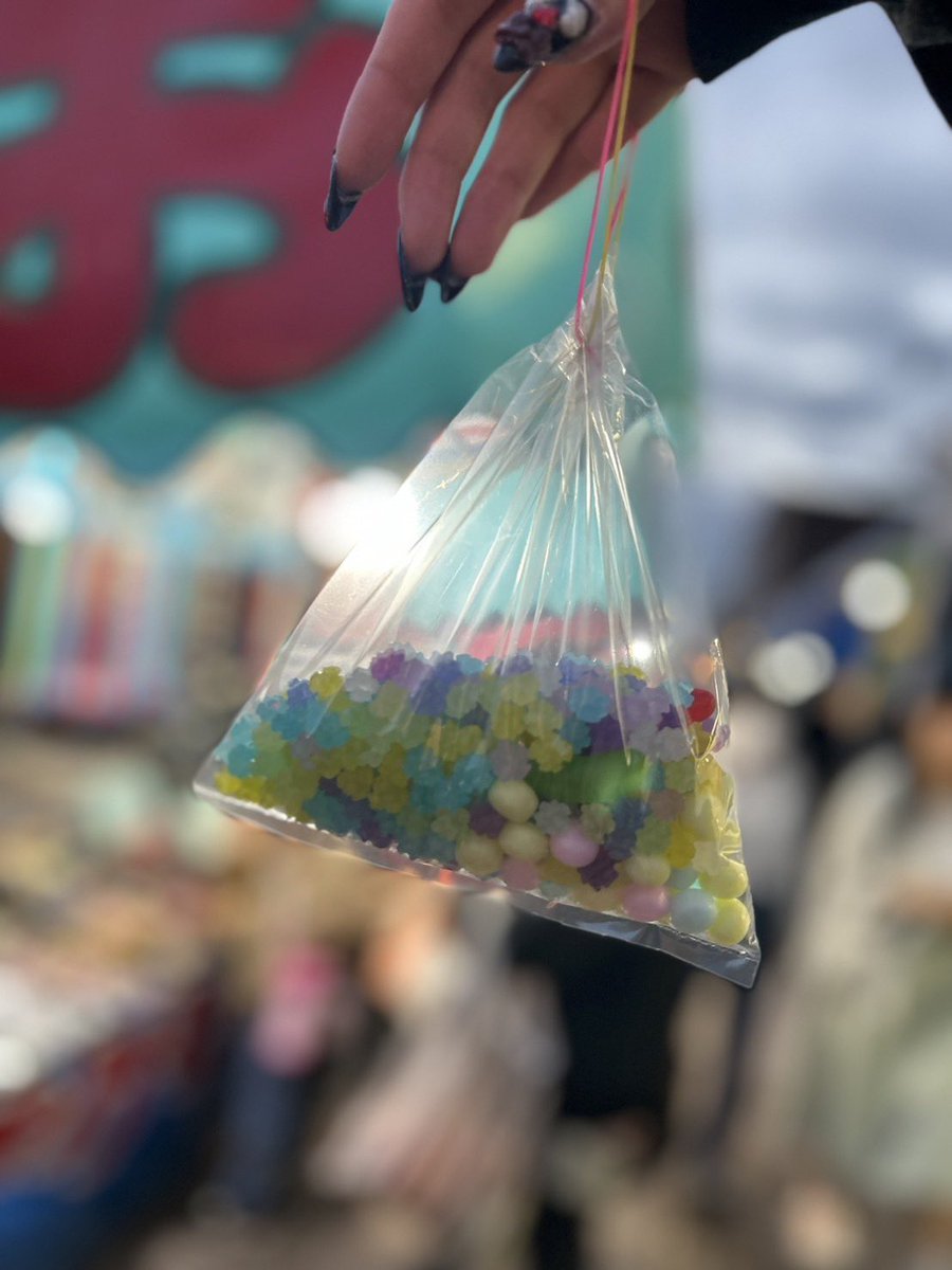 kaede_kango's tweet photo. お祭りの量り売りでやった金平糖
全然減らない😌 https://t.co/814Y06Gwtz