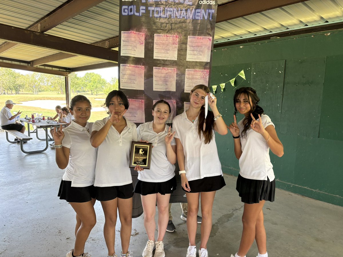 mrhsgolf's tweet photo. Girls got 3rd!! Maddie got 3rd individual https://t.co/p0FN5HS4VA