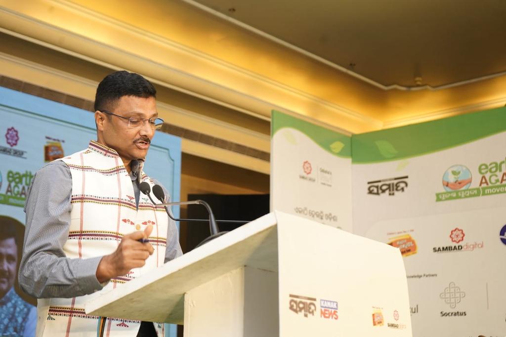 EarthAgain_IN's tweet image. At the "Sustainable Agriculture – Pathways to Resilience" session, Mr. Sambit Tripathy, Mr. @arvindpadhee and Mr. A. Ravindra shared insights on current agricultural practices and it's way forward to sustainability and climate resilience. 

#EarthAgainConference @sambad_odisha