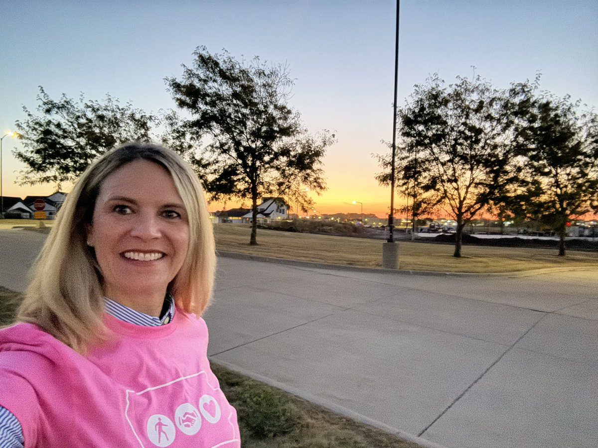 Meg Schneider tweet media