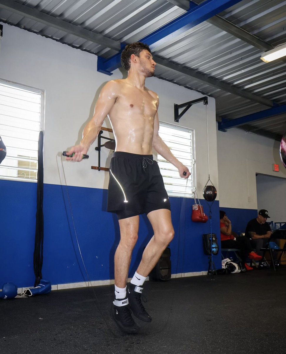 Most Valuable Promotions (@mostvpromotions) on Twitter photo Alexis “Chop Chop” Chaparro putting in work ahead of his Middleweight bout at Prospects 9 in Caguas, Puerto Rico!🇵🇷🥊
Tune in LIVE Friday, October 11th on <a href="/DAZNBoxing/">DAZN Boxing</a> to catch all the action! Alexis “Chop Chop” Chaparro putting in work ahead of his Middleweight bout at Prospects 9 in Caguas, Puerto Rico!🇵🇷🥊
Tune in LIVE Friday, October 11th on <a href="/DAZNBoxing/">DAZN Boxing</a> to catch all the action!